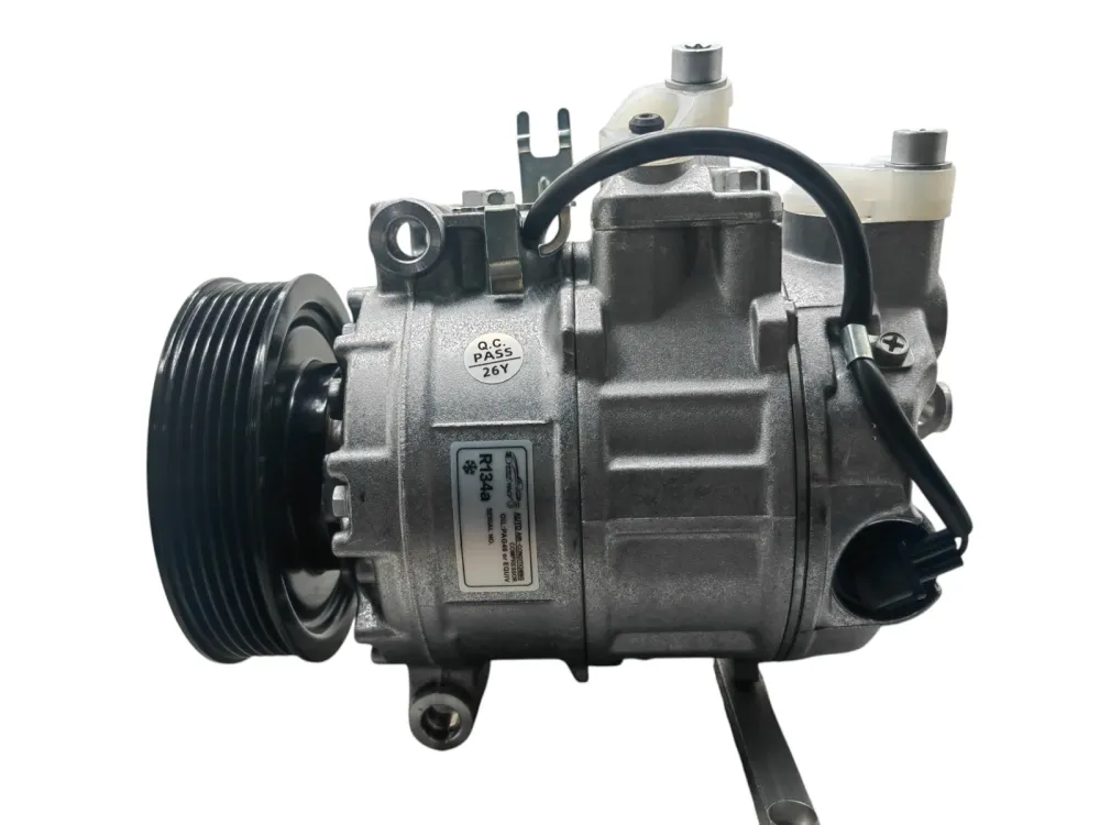 Кoмпрeccop кондиционерa Audi A8 D4 3.0 tfsi