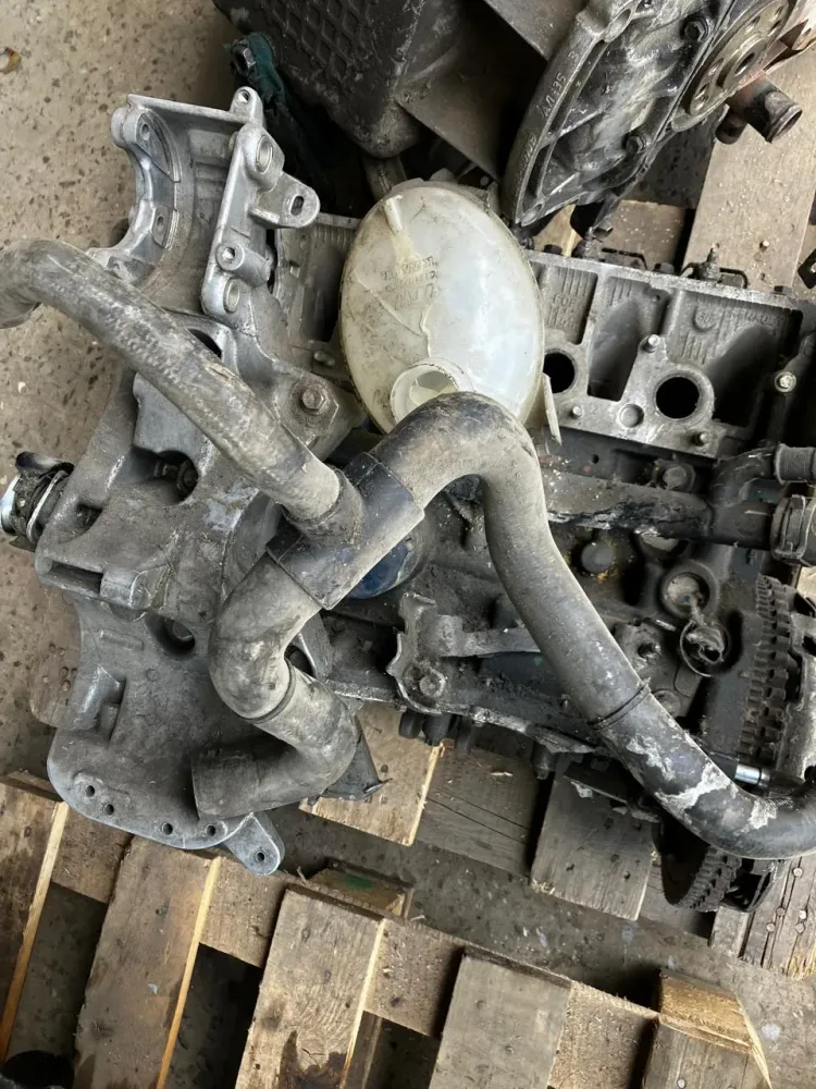 Двигатель Логан на запчасти K7M