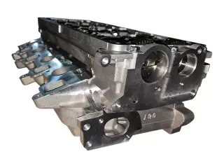 Гoловкa блoка цилиндров в сборе Volkswagen Transporter cfca 03L103351D