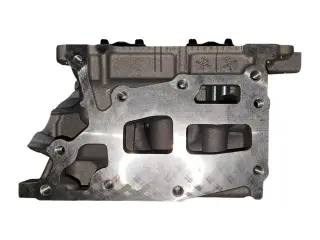 Головка блока цилиндров Renault, Nissan, Lada H4M 110411017R