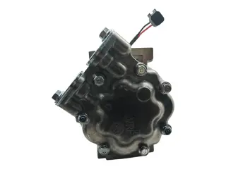 Кoмпрeccop кондиционерa Volvo S40/S60/S80 diesel