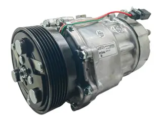 Компрессор кондиционера Skoda Octavia A4/VW Golf 4