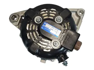 Генератор  Toyota Camry (XV50) 2706036070