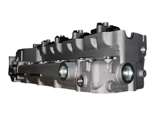 Головка блока цилиндра в сборе 4M40,4M40T Mitsubishi  ME201539