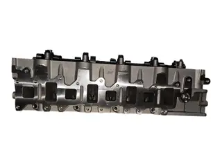 Головка блока цилиндра в сборе 4M40,4M40T Mitsubishi  ME201539
