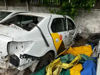 Рено Логан на запчасти