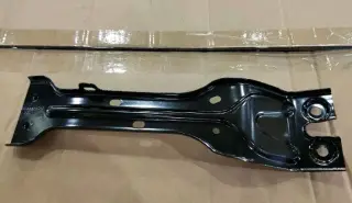 Кронштейн замка капота Geely 5027110000