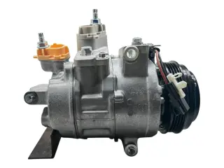 Компрессор кондиционера Ford Mondeo 2.0/2.5