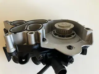 Насос водяной (помпа) VW/AD/SKODA Octavia