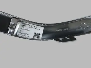 Молдинг переднего бампера правый Geely Atlas Pro