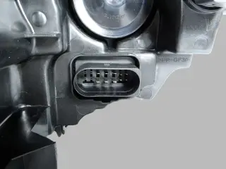Фара передняя левая Skoda Rapid 2 Диодная