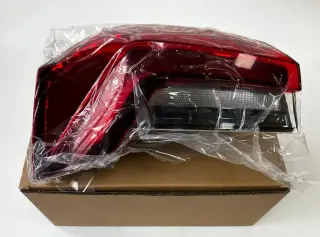 Фонарь задний правый (наружный) SKODA Rapid