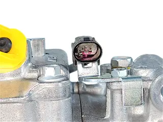 Компрессор кондиционера BMW 5/6/7/Z4 E60-E66 (2001–2008 гг. выпуска)