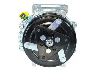 Компрессор кондиционера Peugeot 308 1.6
