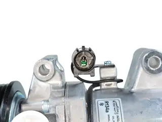 Компрессор кондиционера Mitsubishi L200 2.4L DTi