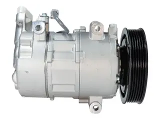 Компрессор кондиционера Renault Megane 3 diesel 8200939386