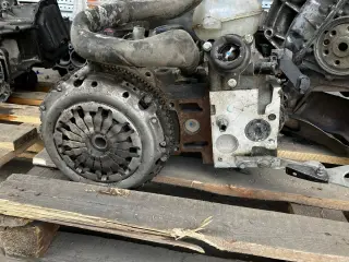 Двигатель Логан на запчасти  K7M