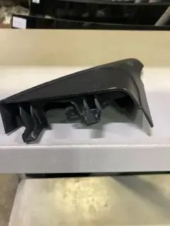 Облицовка двери внутренная передняя RH (Lada Vesta), 8450008047