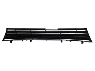 Накладка переднего бампера (Lada Vesta), 8450008666