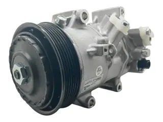 Компрессор кондиционера Toyota Corolla E180 2013