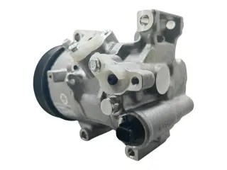 Компрессор кондиционера Toyota Corolla E180 2013