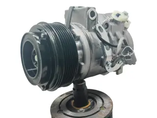 Компрессор кондиционера Land Cruiser 200 4.7