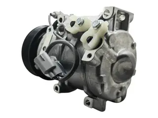 Компрессор кондиционера Toyota Land Cruiser 200