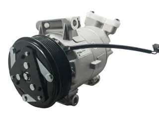 Кoмпрeccop кондиционерa Nissan Qashqai 2.0
