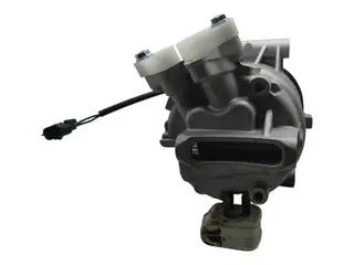 Компрессор кондиционера Nissan Qashqai 2.0