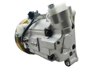 Компрессор кондиционера Nissan Sunny