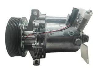 Компрессор кондиционера Renault 15-, Nissan 16-