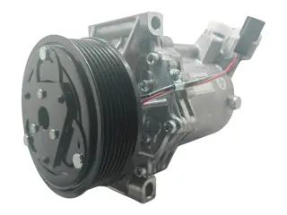 Компрессор кондиционера Renault 15-, Nissan 16-