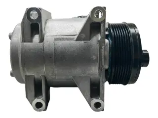 Компрессор кондиционера Infiniti qx56 926007s000