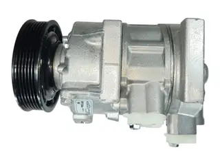 Компрессор кондиционера на Hyundai Sonata VII (LF) 97701C2500