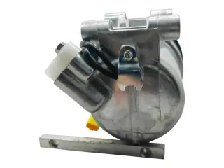 Кoмпрeccop кондиционерa Peugeot 301