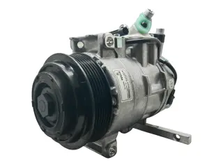 Компрессор кондиционера Мерседес W204/C204/C207 A0022304411