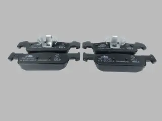 Колодки тормозные передние SANDERO 2  (410602396R)