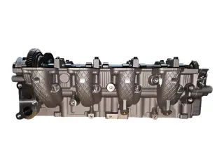 Головка блока цилиндров 4D56U в сборе Mitsubishi L200 Pajero 1005A560 1005B453