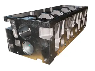 Головка блока цилиндров Renault, Lada K7M K7J пустая  7701475893 (1.6L)