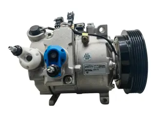Кoмпpeсcop кондиционерa Land Rover Freelander 2