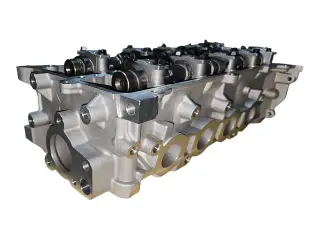 Головка блока цилиндров в сборе Mazda 3 1.6 ZY371001XB