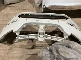 Бампер передний Renault Logan