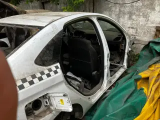 Лада Веста на запчасти